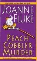 Tapa de Peach Cobbler Murder a Hannah Swensen Mystery with Recipes
