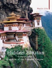 Tapa de Hidden Bhutan Entering The Kingdom Of The Thunder Dragon
