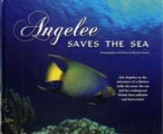 Tapa de Angelee Saves The Sea
