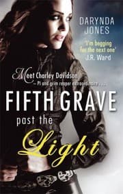 Tapa de Fifth Grave Past The Light