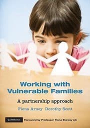 Tapa de Working With Vulnerable Families A Partnership Approach