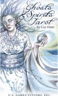 Tapa de Ghosts and Spirits Tarot