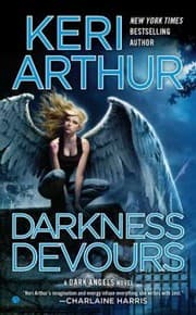 Tapa de Darkness Devours A Dark Angels Novel