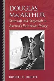 Tapa de Douglas MacArthur
            
                Biographies in American Foreign Policy Paperback