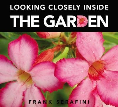 Tapa de Looking Closely Inside the Garden
            
                Looking Closely