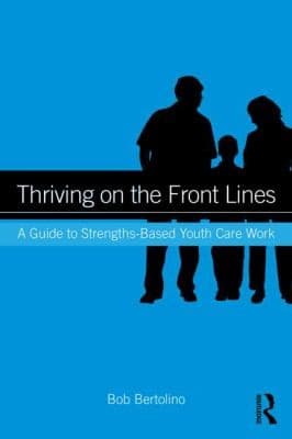 Tapa de Thriving on the Front Lines