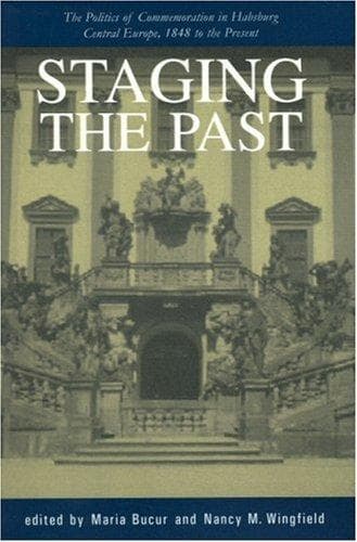 Tapa de Staging the past