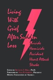 Tapa de Living With Grief
