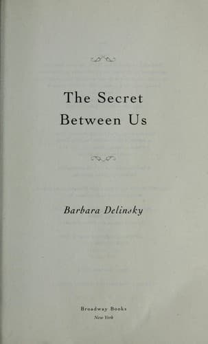 Tapa de The secret between us
