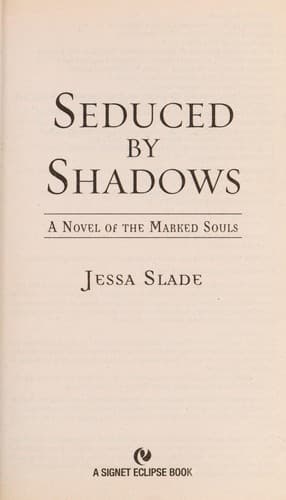 Tapa de Seduced by shadows