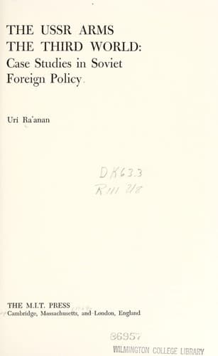 Tapa de The USSR arms the third world