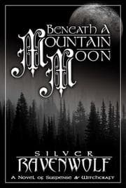 Tapa de Beneath A Mountain Moon