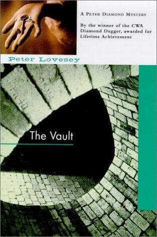 Tapa de The Vault