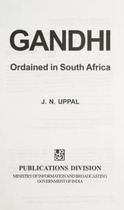 Tapa de Gandhi, ordained in South Africa