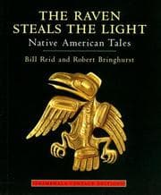 Tapa de The Raven Steals the Light