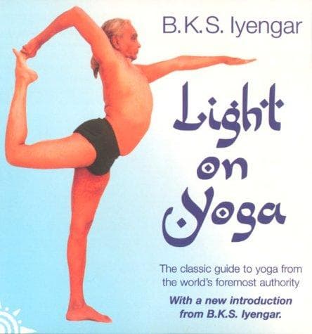 Tapa de Light on Yoga