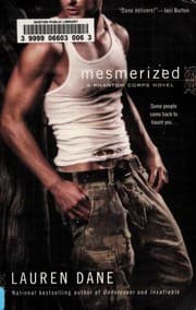 Tapa de Mesmerized (Phantom Corps # 4)