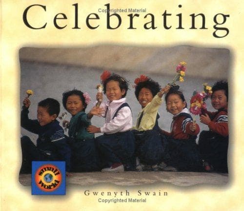 Tapa de Celebrating (Small World)