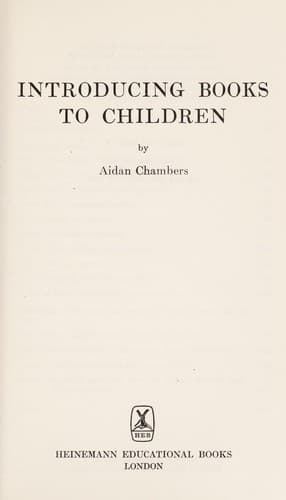 Tapa de Introducing books to children.