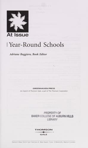 Tapa de Year-Round Schools (At Issue Series)