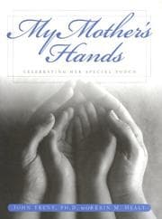 Tapa de My mother's hands