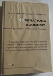 Tapa de Operations Economy