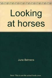 Tapa de Looking at horses