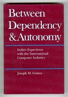 Tapa de Between dependency and autonomy