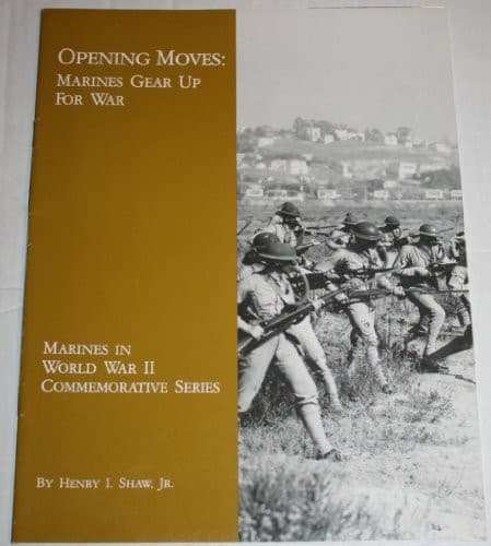 Tapa de Opening Moves: Marines Gear Up for War
