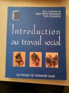 Tapa de Introduction au Travail Social