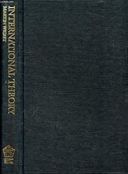 Tapa de International theory