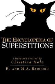 Tapa de The Encyclopedia of Superstitions