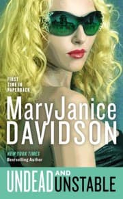 Tapa de Undead and Unstable: A Queen Betsy Novel