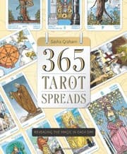 Tapa de 365 Tarot Spreads: Revealing the Magic in Each Day