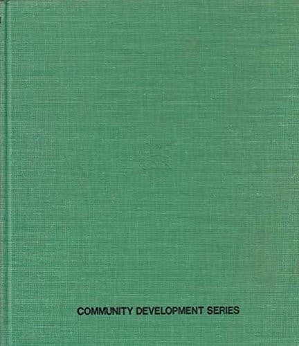 Tapa de Planning development projects (Community development series ; v. 35)