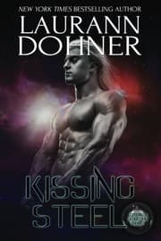 Tapa de Kissing Steel (Cyborg Seduction) (Volume 2)