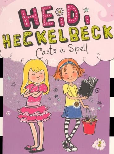 Tapa de Heidi Heckelbeck Casts A Spell (Turtleback School & Library Binding Edition)