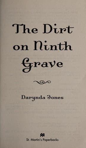 Tapa de The dirt on ninth grave