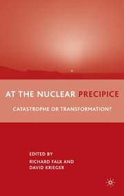 Tapa de At the nuclear precipice