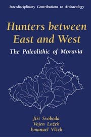 Tapa de Hunters between East and West