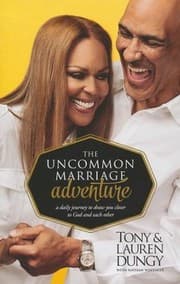 Tapa de The Uncommon Marriage Adventure: A Daily Journey to Draw You Closer to God and Each Othe