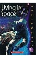 Tapa de Living in Space