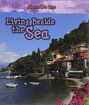 Tapa de Living Beside the Sea (Young Explorer: Places We Live)