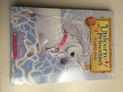Tapa de Unicorn Princesses 2 book set with bonus key necklace