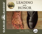 Tapa de Leading With Honor