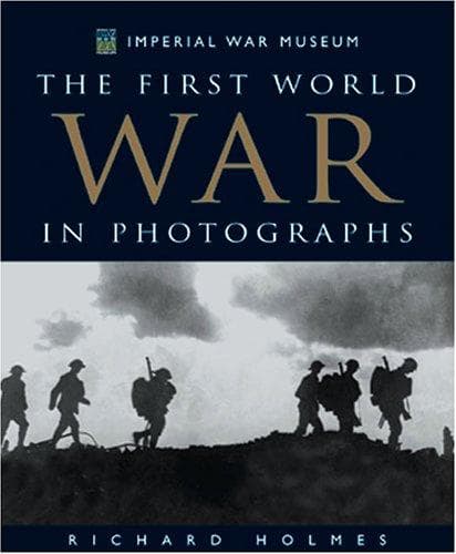 Tapa de World War II In Photographs