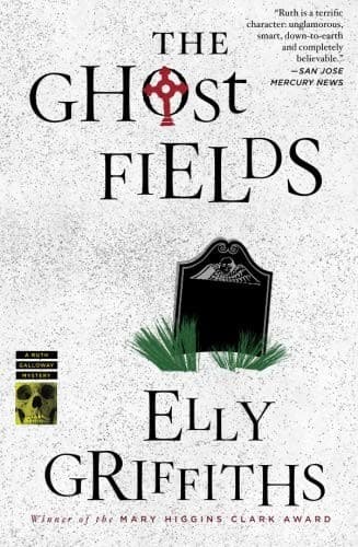 Tapa de The ghost fields