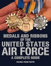 Tapa de Medals and Ribbons of the United States Air Force-A Complete Guide