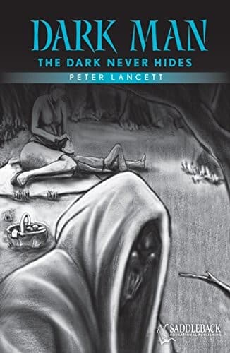 Tapa de The Dark Never Hides