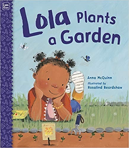 Tapa de Lola plants a garden